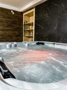 Sauna sucha, łaźnia parowa, jacuzzi, hotel małopolska